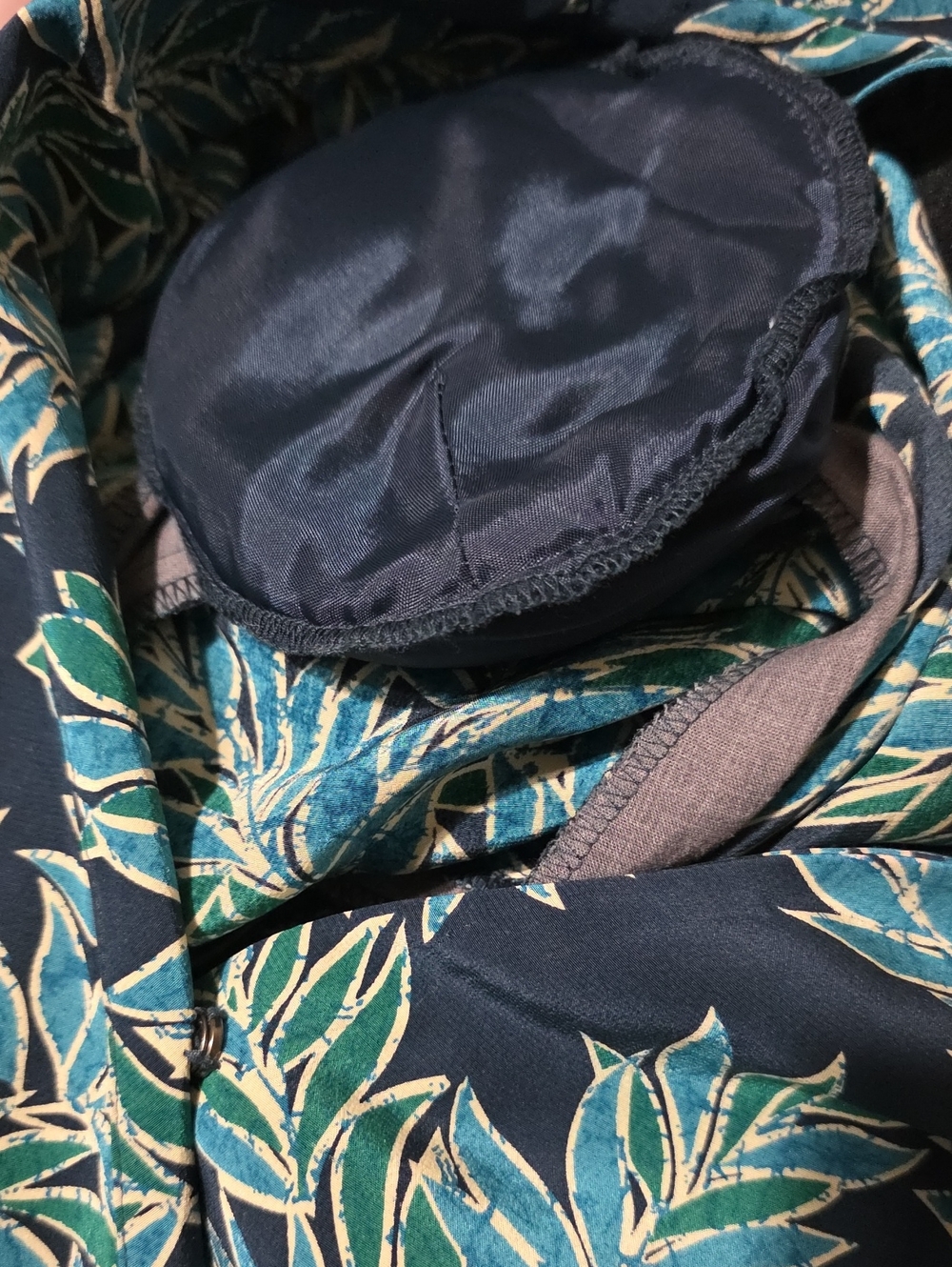 Vintage Adrianna Papell Navy & Teal Tropical Print Wrap Dress Chic Quiet Luxury - Picture 6 of 6